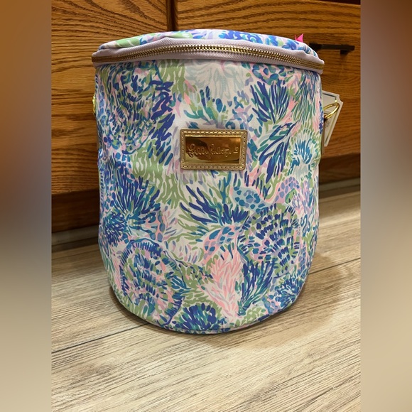 ✨New✨Insulated Cooler Bag 🎀 Shell of a Party - Picture 3 of 3